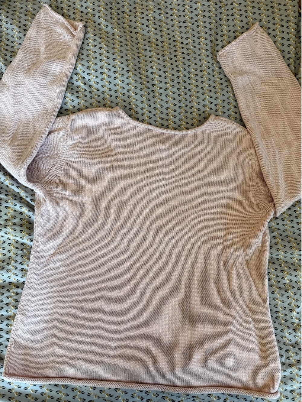 Light Pink Cotton Knit Sweater with Front Pockets and Button Detail - Picture 6 of 6